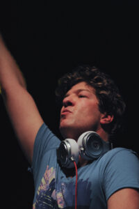 Lees meer over het artikel Clubbin