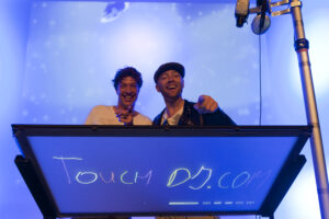 Lees meer over het artikel Touch-DJ
